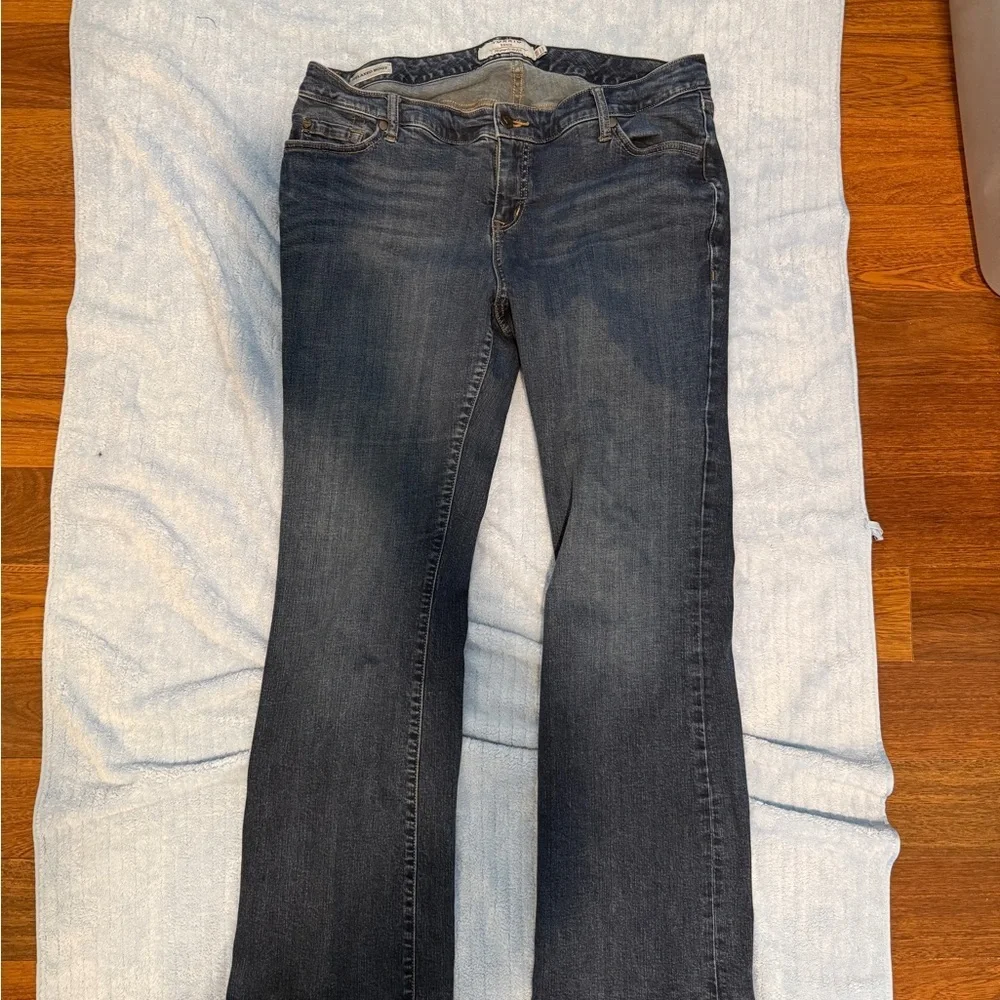 Torrid Curvy Fit Bootcut Jeans Women’s Plus 16R Medium Wash Stretch Denim - Picture 3 of 14